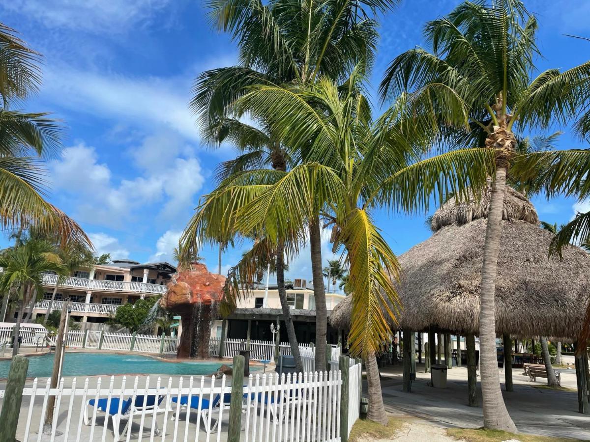 Coconut Cove Resort & Marina Айламорада Экстерьер фото